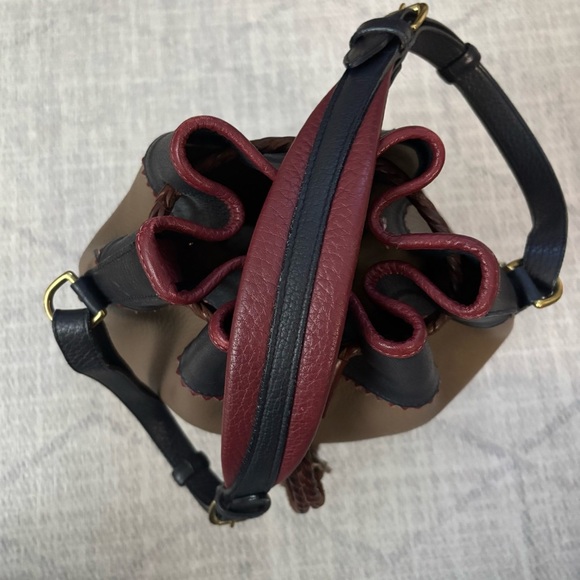 Vintage Dooney & Bourke Teton Drawstring Bucket Bag - Picture 5 of 11